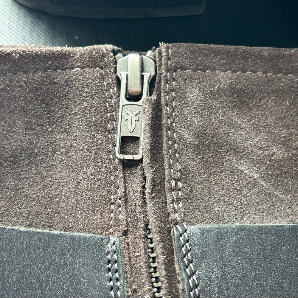 Frye Women's Kristen Harness Short Boot, Sz 6.5 Grigio Soft Oiled Suede - Picture 4 of 10